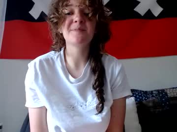 girl
        philosophies123 cam image #6975474
