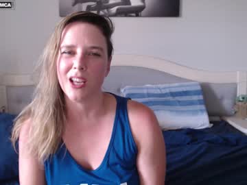 girl
        bluexstacey cam image #2930856