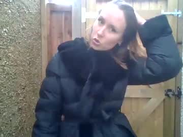 girl
        eatmypie69 cam image #3004649
