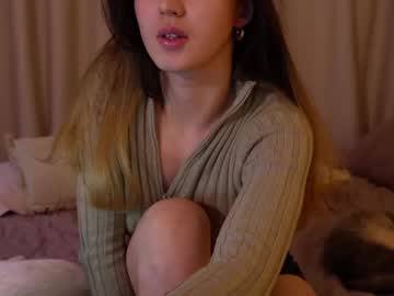 girl
        sarasuo cam image #5429955