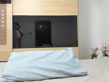 girl
        angell6969 cam image #3856431