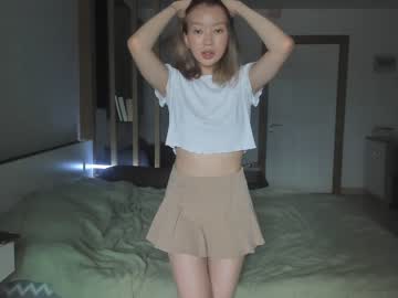 girl
        jennifer_ewans cam image #2543073