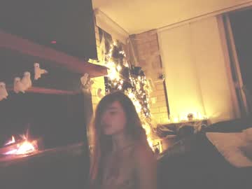 girl
        kendalltyler cam image #5189430