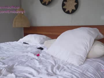girl
        emilia98xxx cam image #1973608