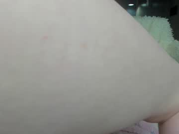 girl
        squikt cam image #5512975