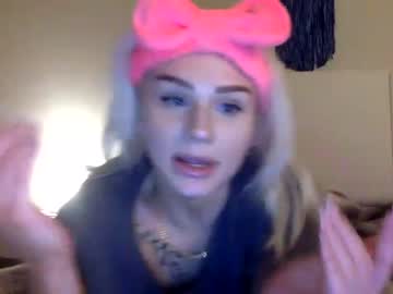 girl
        firebrookey cam image #1443753
