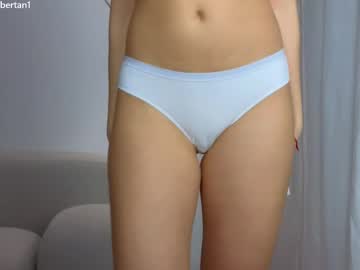 girl
        ambertan1 cam image #6539187