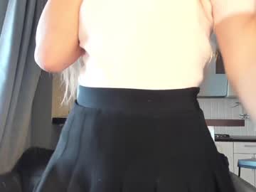 girl
        coy_amina_ cam image #92343