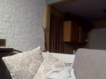 girl
        beeps107 cam image #6429059