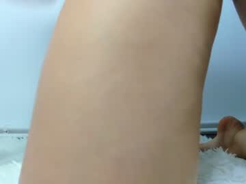 girl
        inocent_student18 cam image #3873676