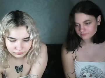 couple Sex Cam Girls Roleplay For Viewers On Chaturbate with aleksia_bloempje