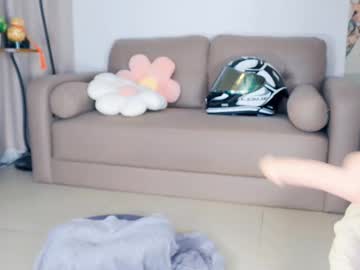 girl
        baeasian cam image #6294720