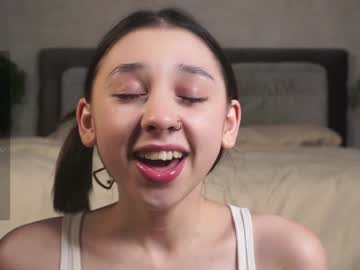 girl
        zarascarlett cam image #5597719