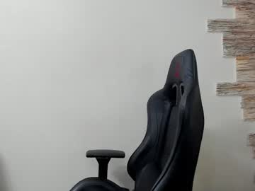 girl
        your_bunnygirl cam image #4859447