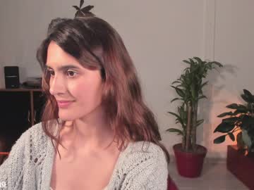 girl
        marmuse cam image #2333928
