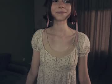 girl
        meghanash cam image #4023284