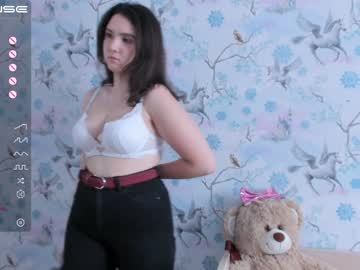 girl
        raira_nana cam image #1222461