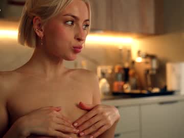 girl
        artmosphera cam image #4329474