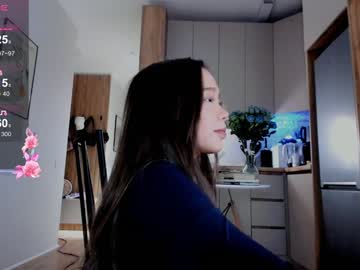 girl
        juliabeng1 cam image #4929603