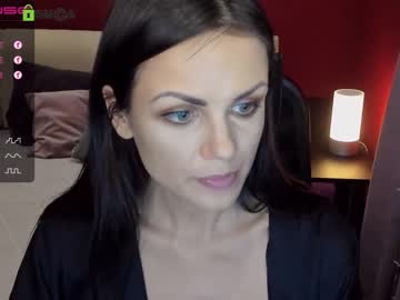girl
        candygash cam image #837869