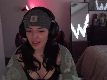 girl
        winnierides cam image #5970147