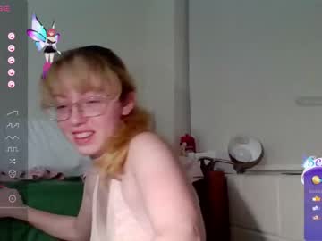 girl
        blonde_katie cam image #2973259