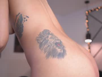 girl
        laura_roldan cam image #4097167
