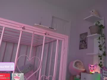 girl
        crimsonkitten cam image #6685892