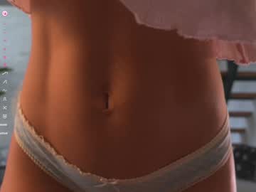 girl
        lucie_beltran cam image #6447162
