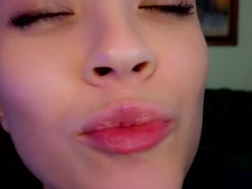 girl
        _demi_dee_ cam image #1858808