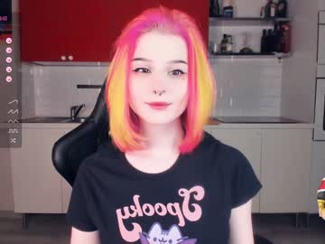 girl
        alicentity cam image #2735941