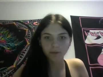 girl
        kyky_baby444 cam image #6005682