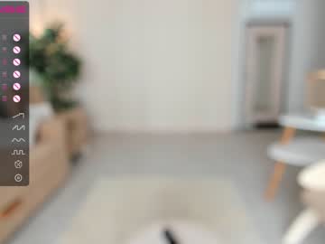 girl
        oki_dokie cam image #1761440