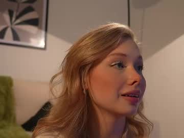 girl
        april_blush cam image #6581921
