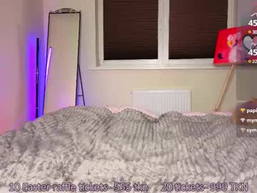 girl
        sapphire_xoo cam image #6540519