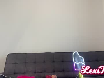 girl
        lexithai cam image #1387530