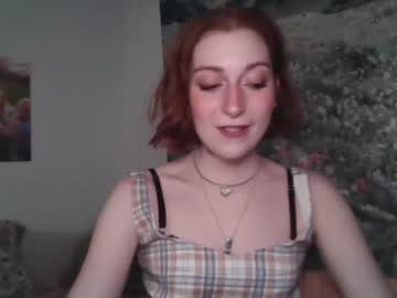 girl
        daddysdollhouse cam image #4286782