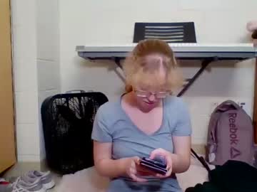 girl
        blonde_katie cam image #2965243