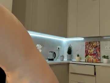 girl
        haribogirl__ cam image #5758093