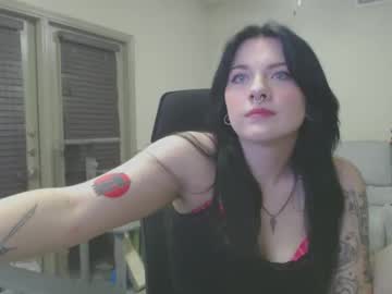 couple
        lustfullives cam image #5719438