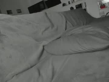 girl
        mysat cam image #5295492
