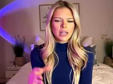 girl
        mishapalmer cam image #6257009