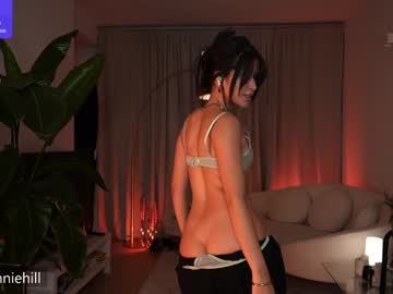girl
        anniehillofficial_ cam image #5160019