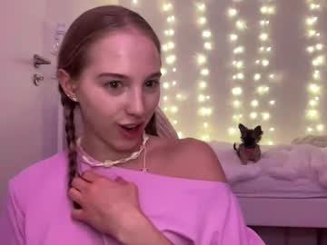 girl
        sofiaaaxoxoxo cam image #6945250