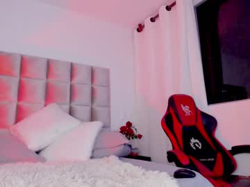 girl
        candyred88 cam image #236415
