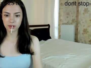 girl
        vexxix_ cam image #1713268