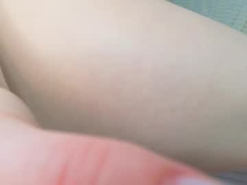 girl
        squikt cam image #6558783