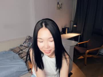 girl
        darinaweis cam image #6033954