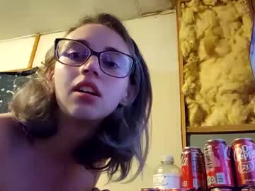 girl
        foxyzoie cam image #4675941
