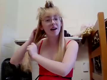 girl
        blonde_katie cam image #2927952